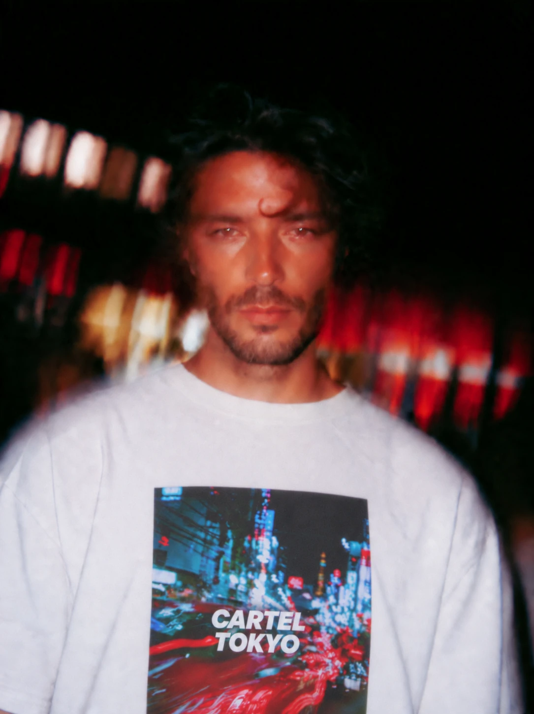 CITY NIGHT — white, front, styled look