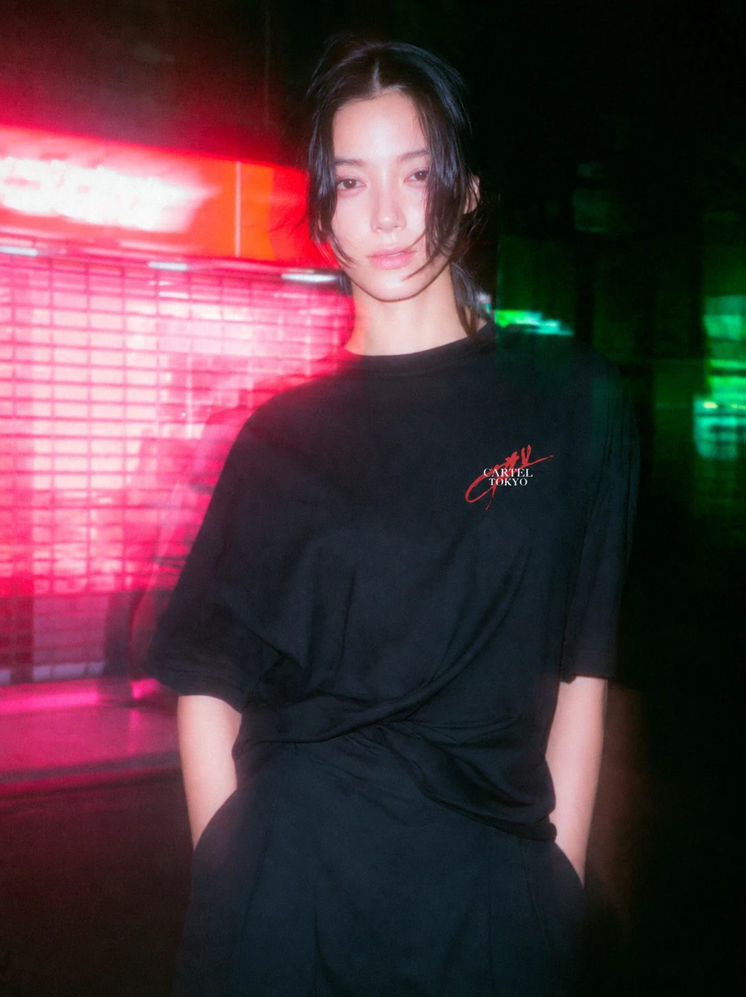 SILENT PORTRAIT + RED BRUSH — black, front, styled look